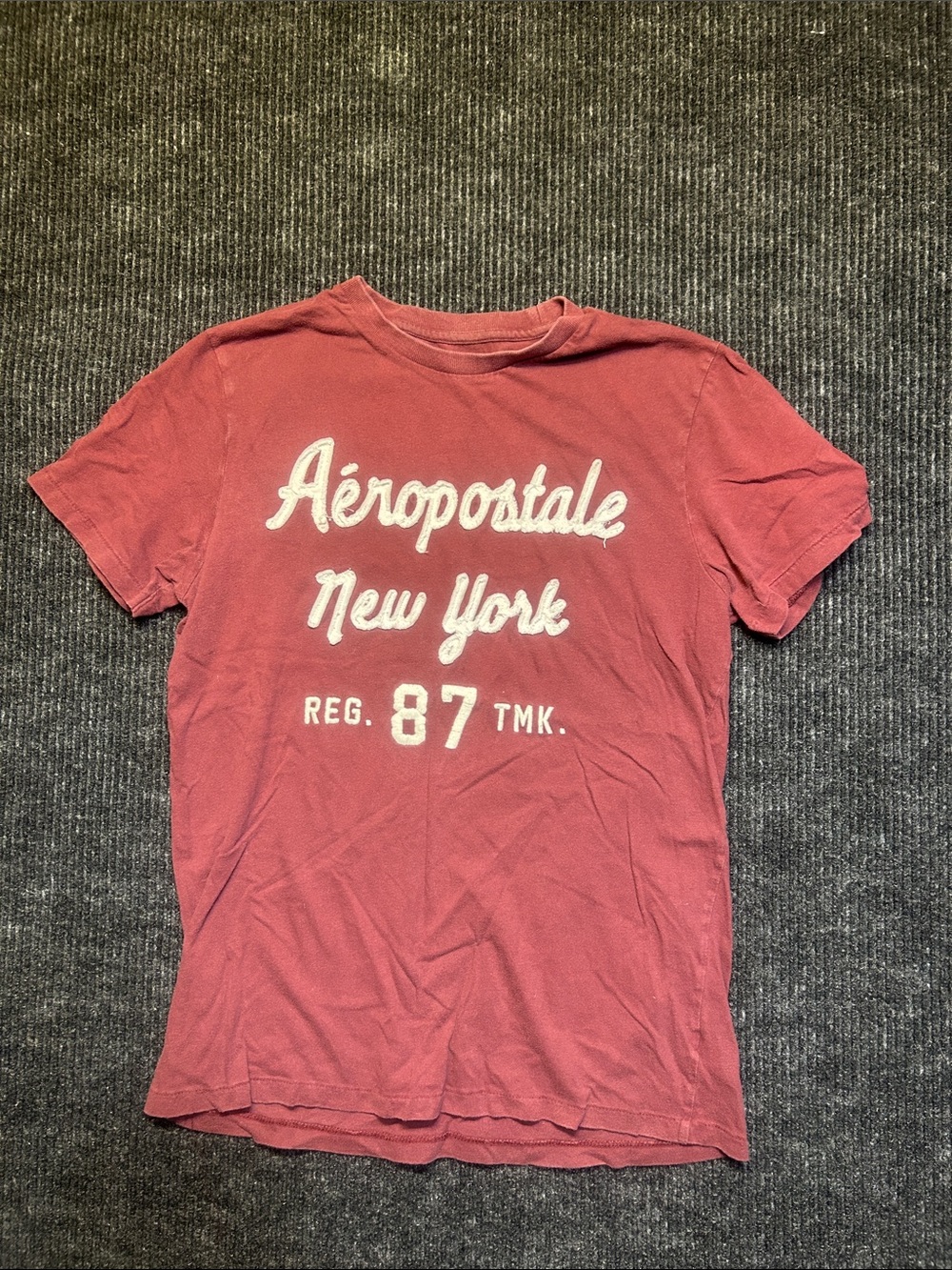 Aeropostale Red Graphic "New York REG. 87" Short Sleeve Tee